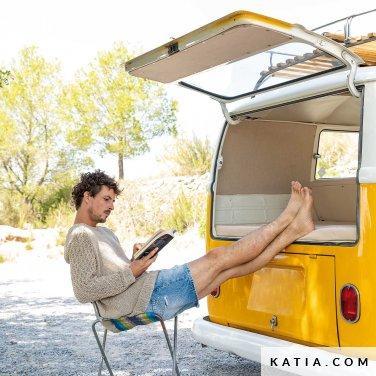 pattern_knit_crochet_man_sweater_spring_summer_katia_6223_9_p.jpg Журнал Katia Casual 112 SS23 — изображение 8